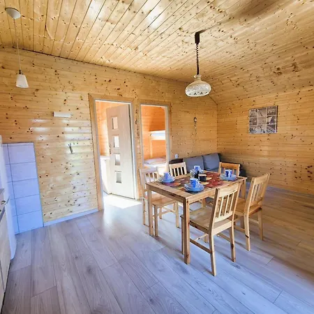 Holiday home Dom Wakacyjny Rusinowo (Slawno)